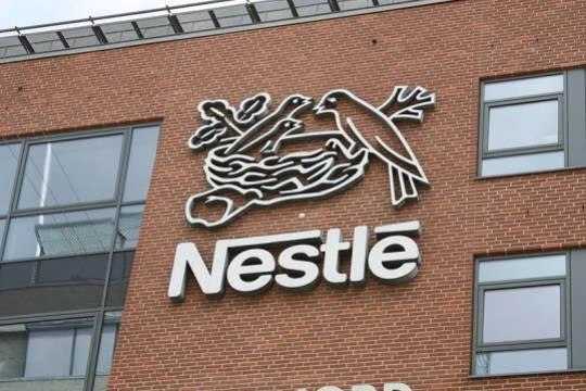 Инвесторы давят на Nestle из-за высокой доли продаж нездорового питания Инвесторы давят на Nestle из-за высокой доли продаж нездорового питания