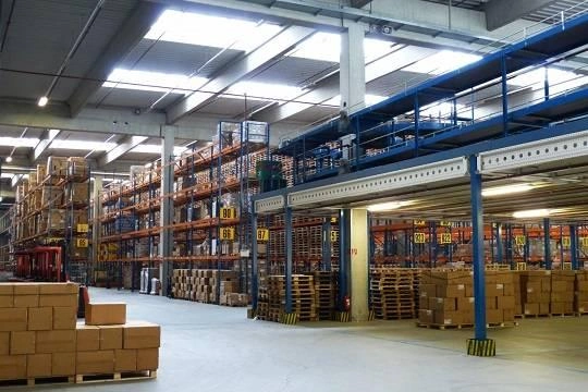 Склады в России переполнились китайской техникой из-за спада продаж