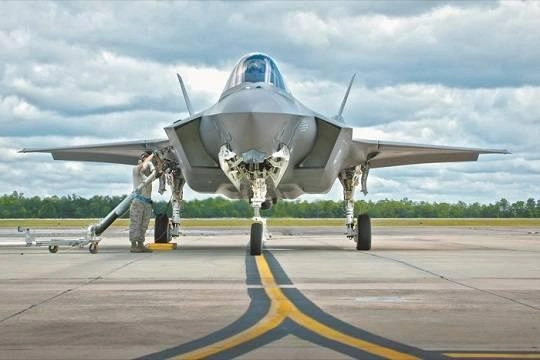 Таллин готов принять у себя истребители F-35A с ядерным оружием