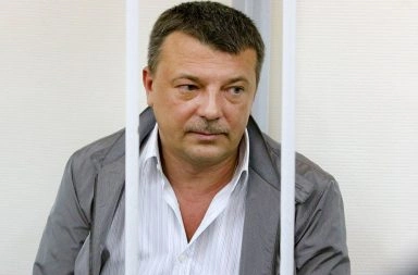 165 млн руб и 15 лет колонии запросило гособвинения начальнику СКР Максименко Михаилу