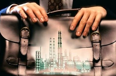 Прокуратура требует взыскать с полковника ФСБ имущество в доход государства