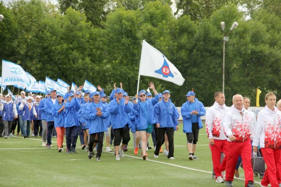 СЭГЗ является градообразующим предприятием, на котором трудятся 4500 человек, от динамики его деятельности зависит большинство социальных программ Сарапула